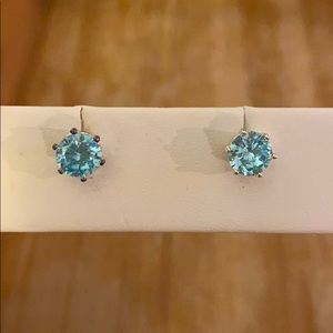 Origami owl crystal earrings